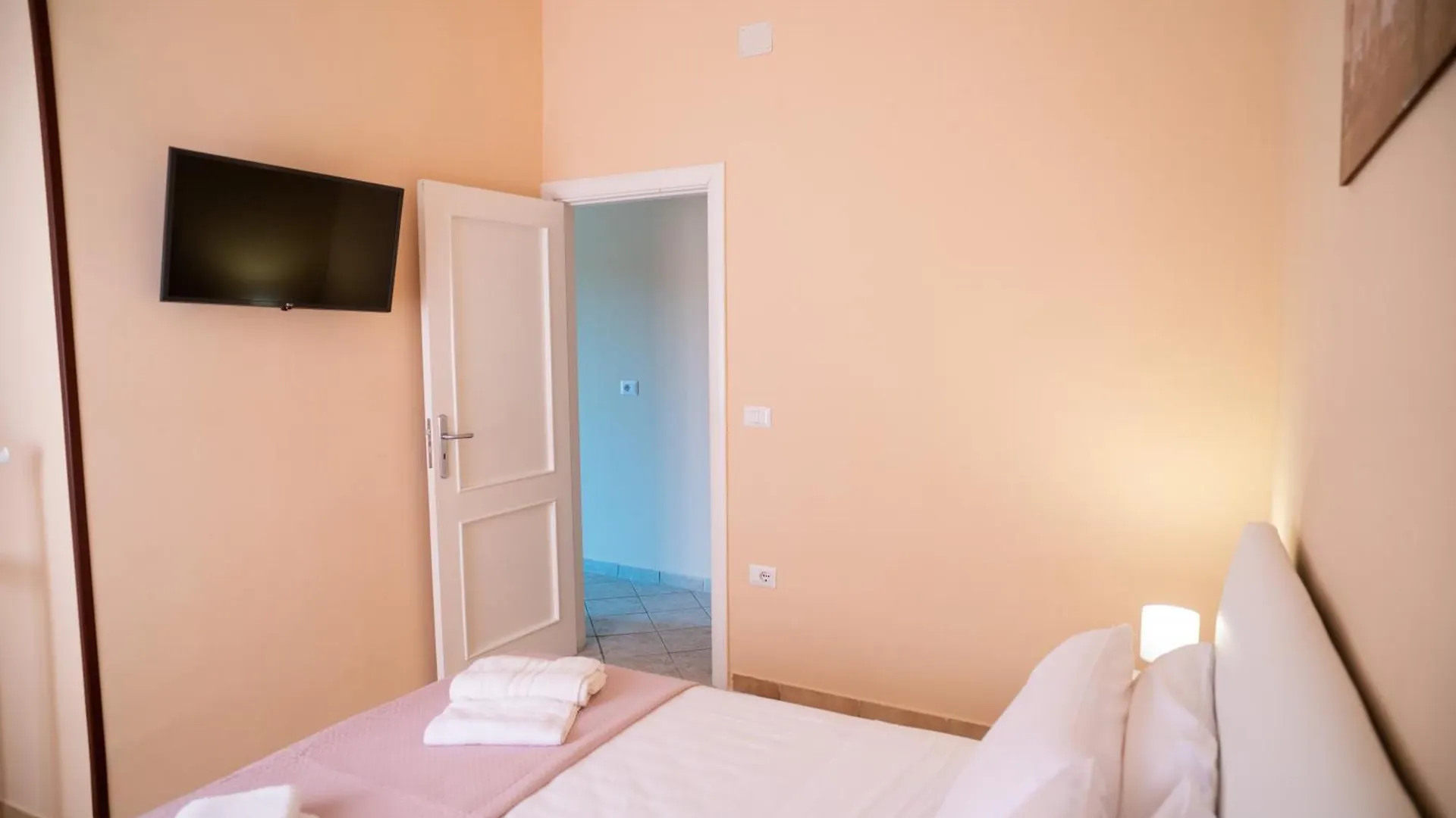 Holiday home Capodichino Apartment 127-11 Naples